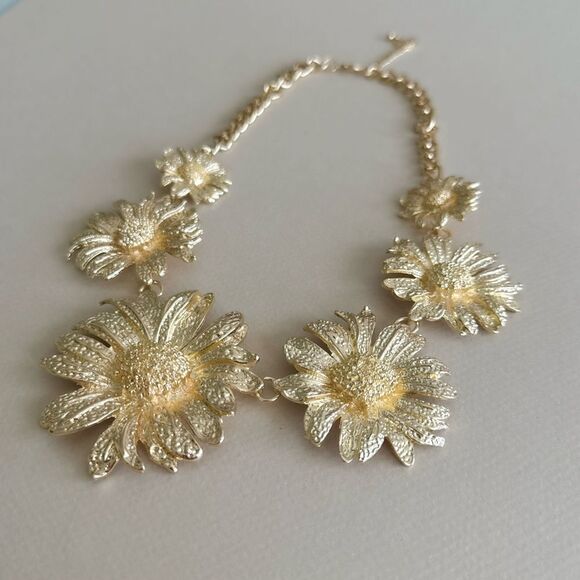 Gold Floral Necklace #1655 - Picture 3 of 3